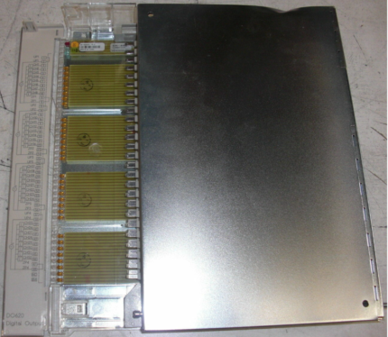 ABB DO620 3BHT30009R1 Digital Output Module with 16 output channels for industrial automation systems.