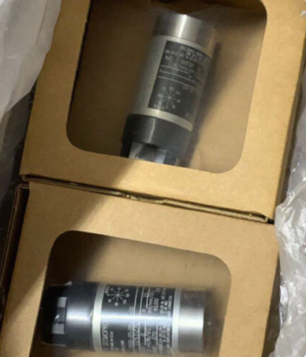 Genuine Bently Nevada 9200-03-05-10-00 velocity transducer for industrial vibration monitoring.