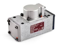 743-003C – MOOG 743 Series Servo Valve